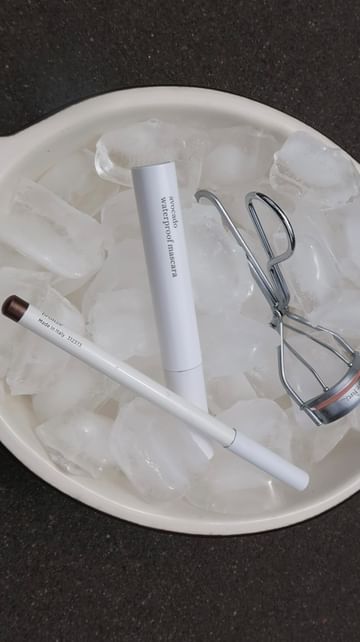 Collaboration with Ere Perez Cosmetics