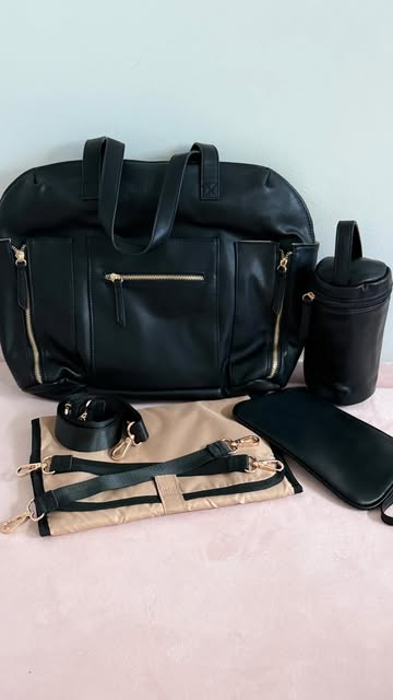 Unbox our new Nappy Bag