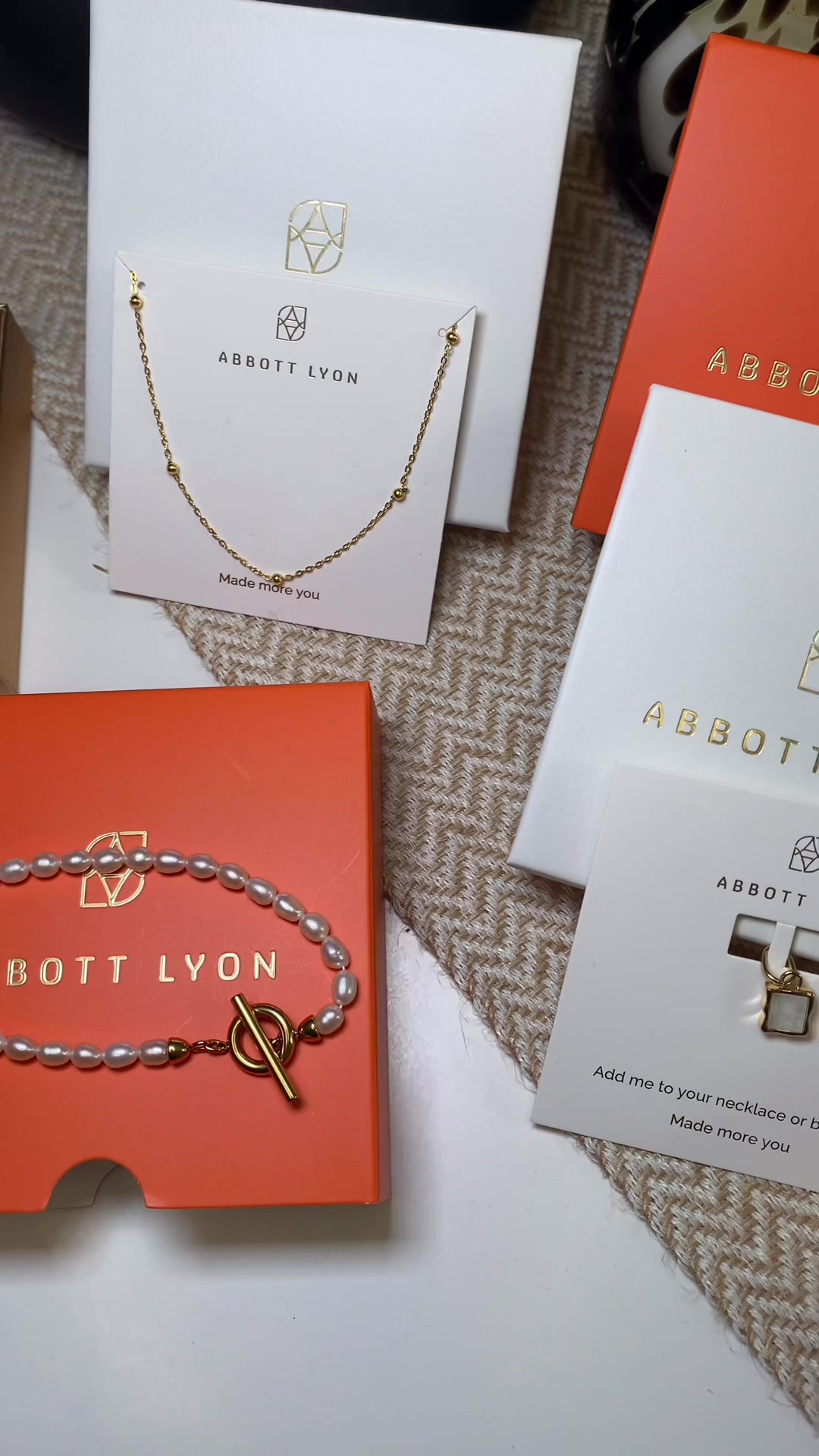 Abbott Lyon