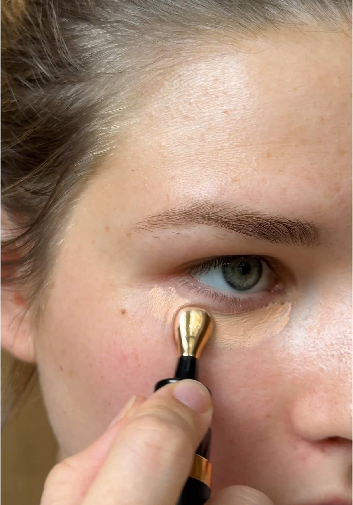 Drmtlgy color corrector