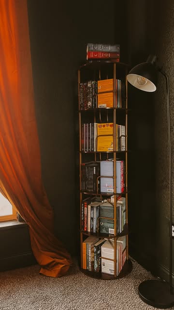 Fly City Mall Rotating bookshelf