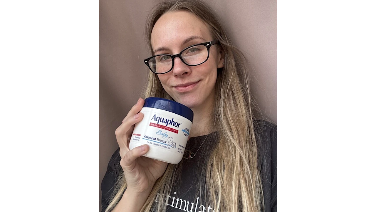 Aquaphor UGC Selfie