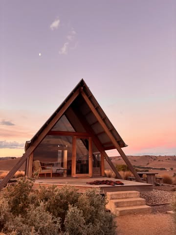 Kimo Estate Cabin Stay