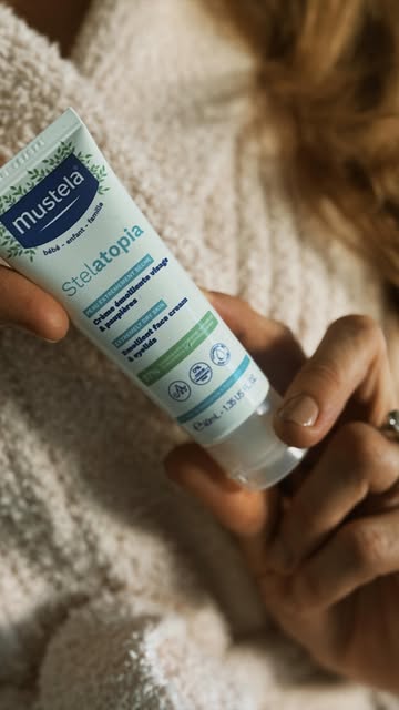 Mustela