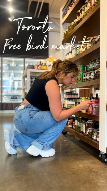 Italian Market in Toronto – Lifestyle Content