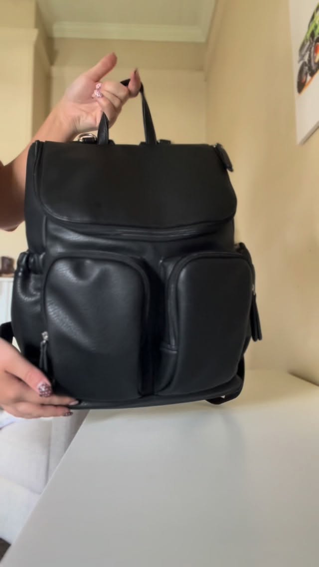 Pack my Nappy Bag with Me!