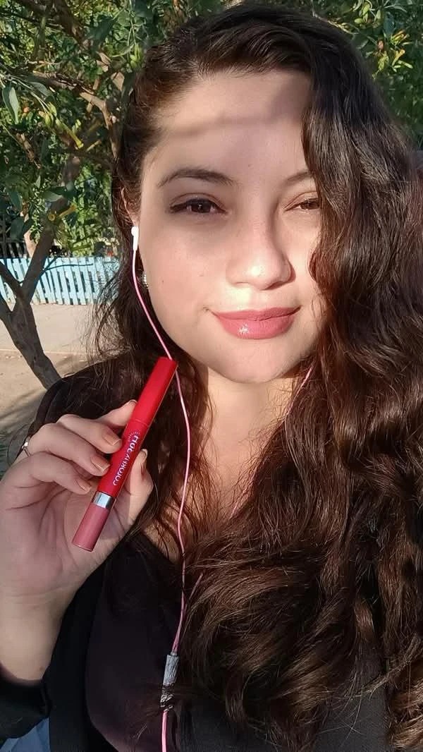 Esika campain