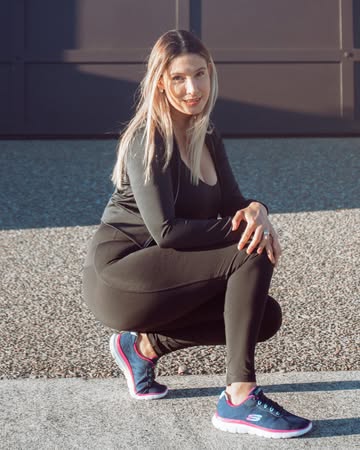 Skechers