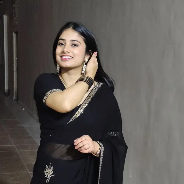 Muskan C - Creator - theright.fit