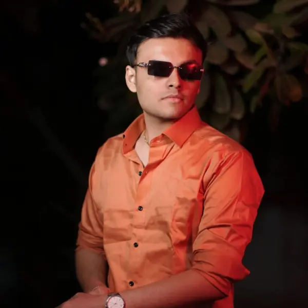 Purva L - Creator - theright.fit
