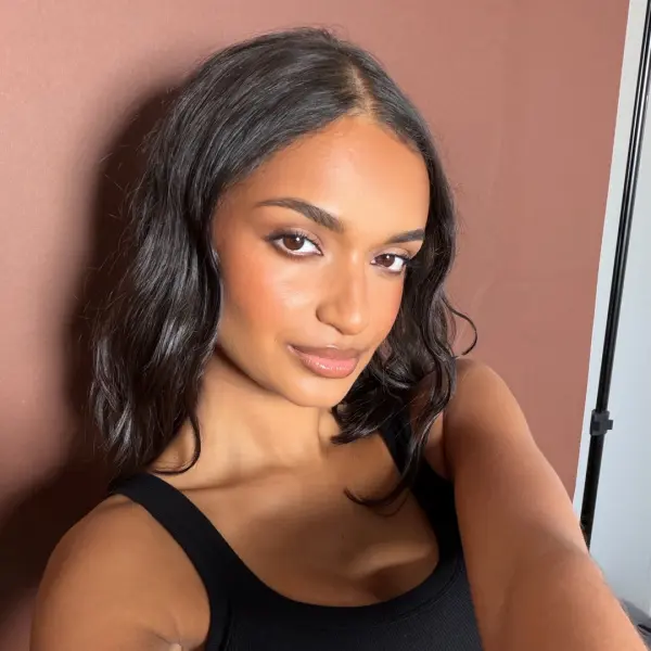Raquelle F