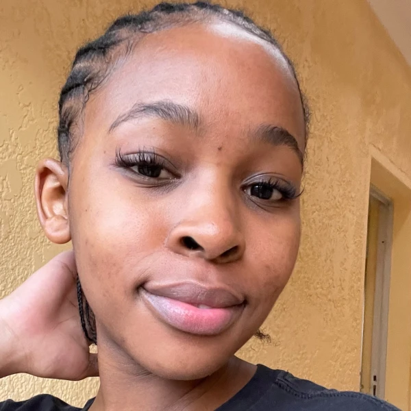 Bayanda Mvelase