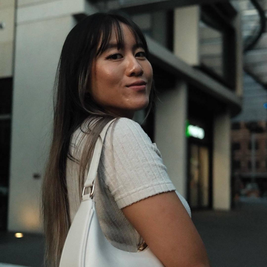 Vivian Chau