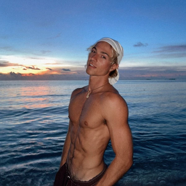 Nathaniel Taplin
