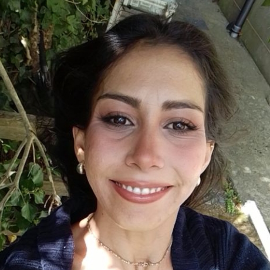Zayra Thayná