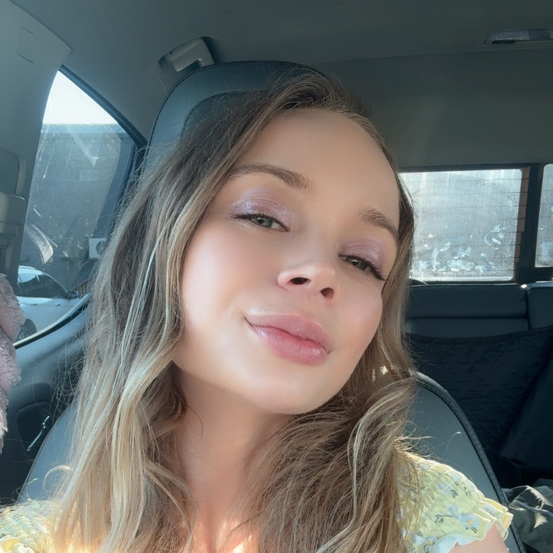 Mikaela Clarkunited