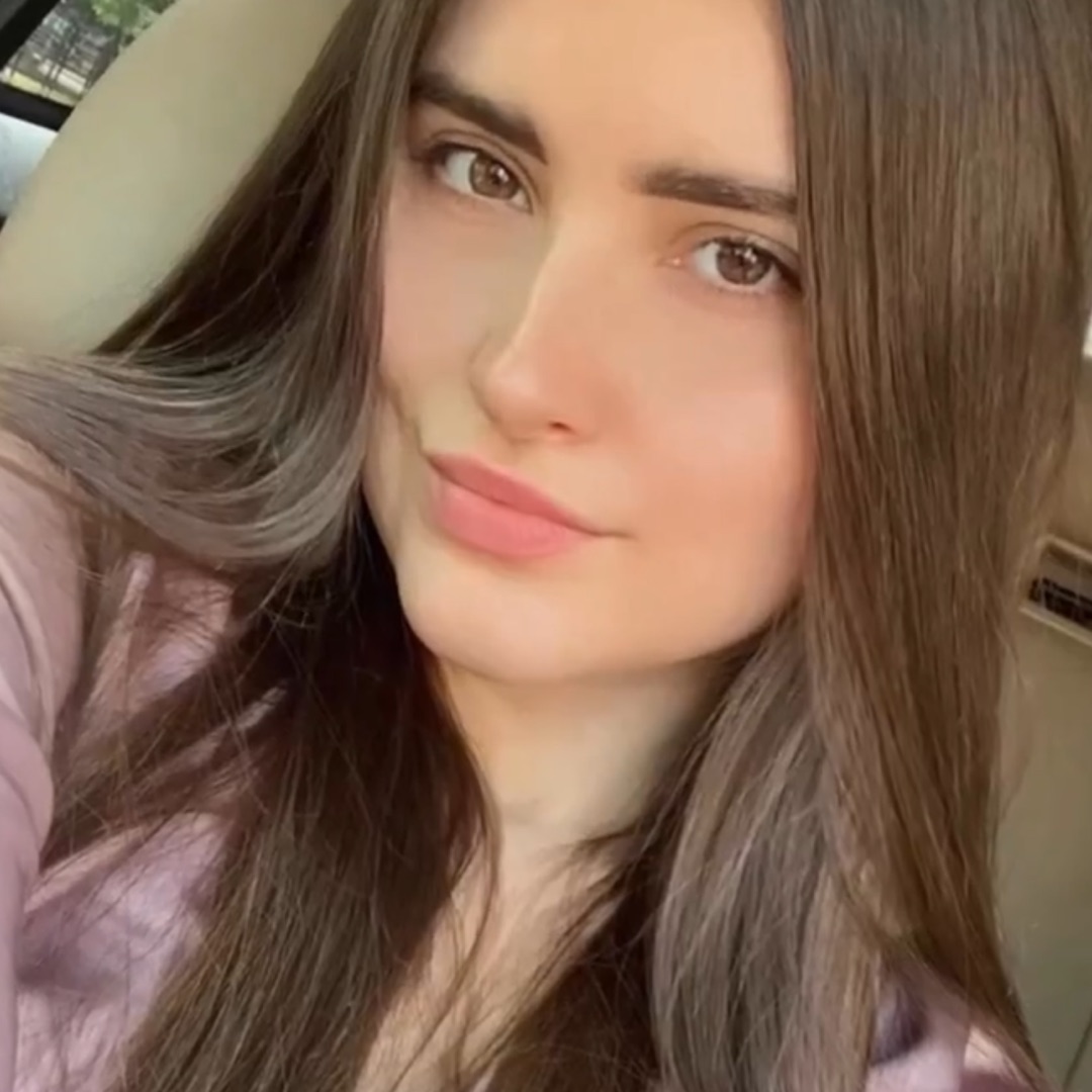 Alina CherneiU