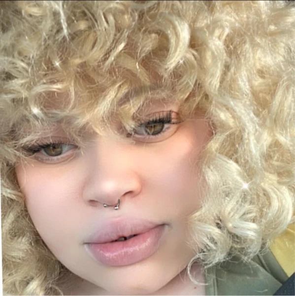 Essence Harris