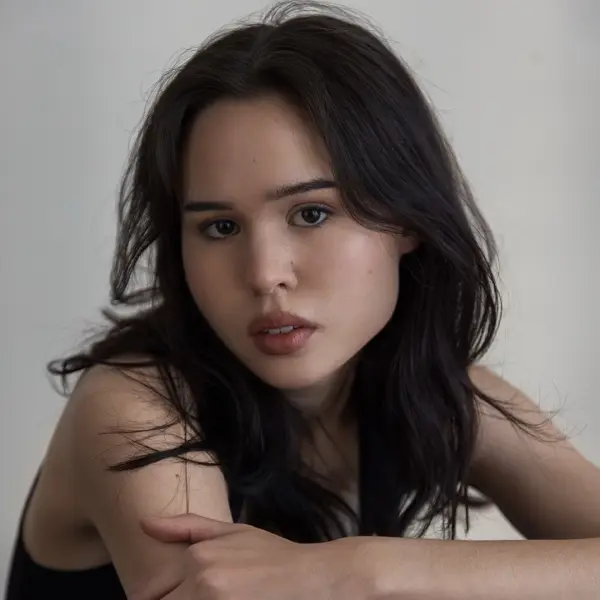 Faye L