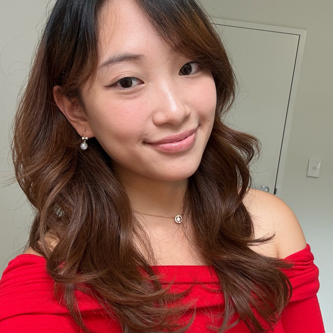 Adeline Pratiika Kosimaustra