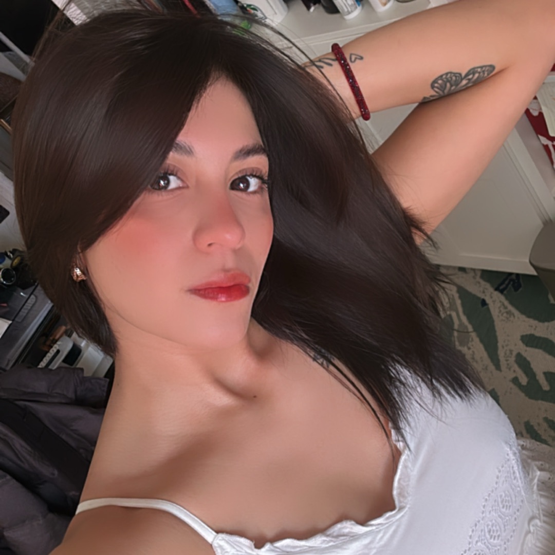 Daniella Larios