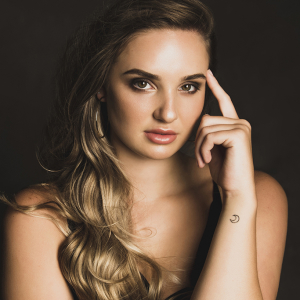 Claudia Bodnar