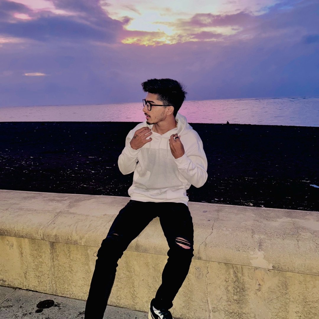 Armaan Ladhaniin