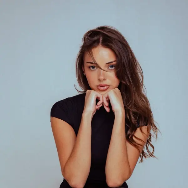 Ella Brouwer