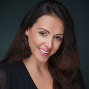 Rochelle E