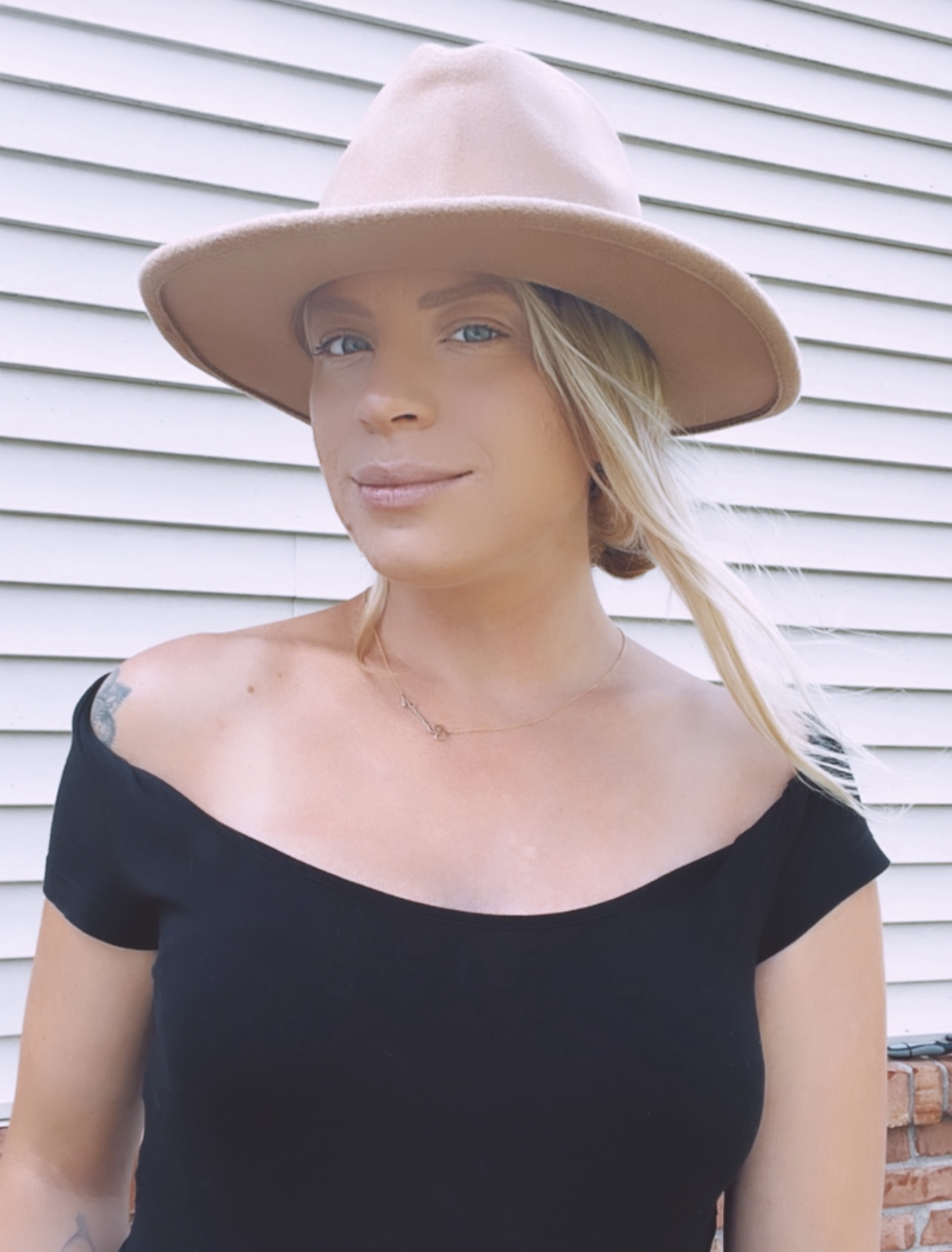 Stephanie Graves