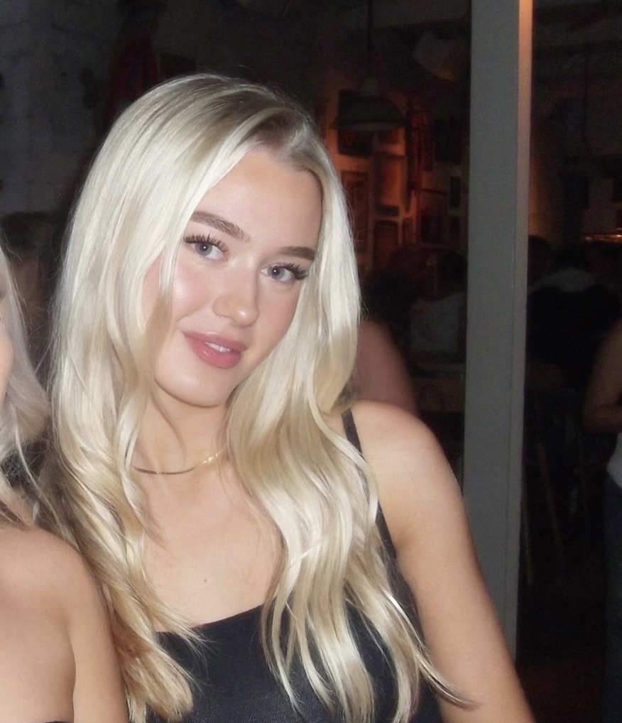 Isabelle Oakley