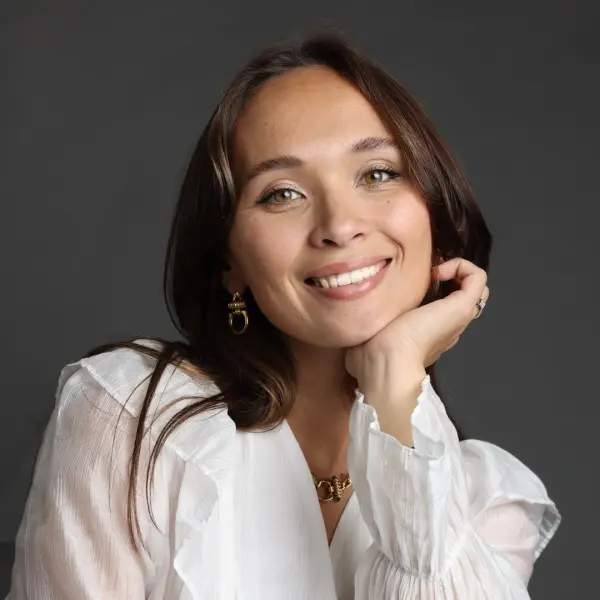 Sabina F