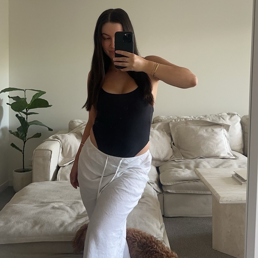 Anya B