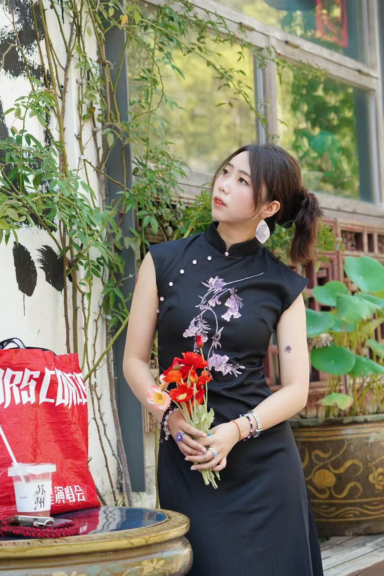 FENG LIU