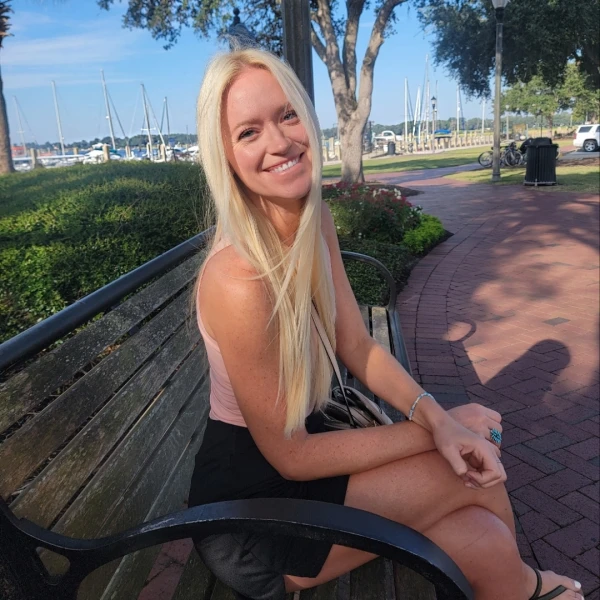 Lindsay Knappenberger