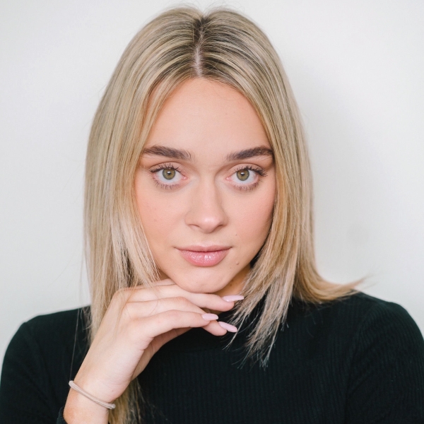 Mia Gibson