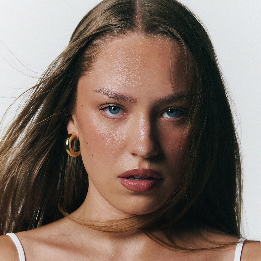Ellie Warmbrunn