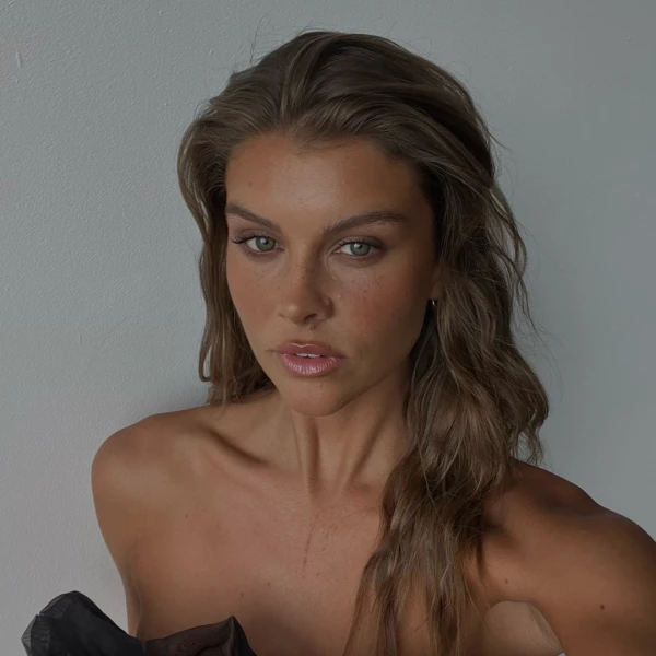 Olivia Lines