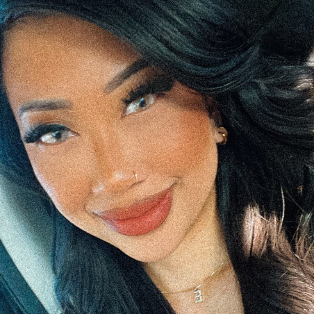 Elaine Castillo