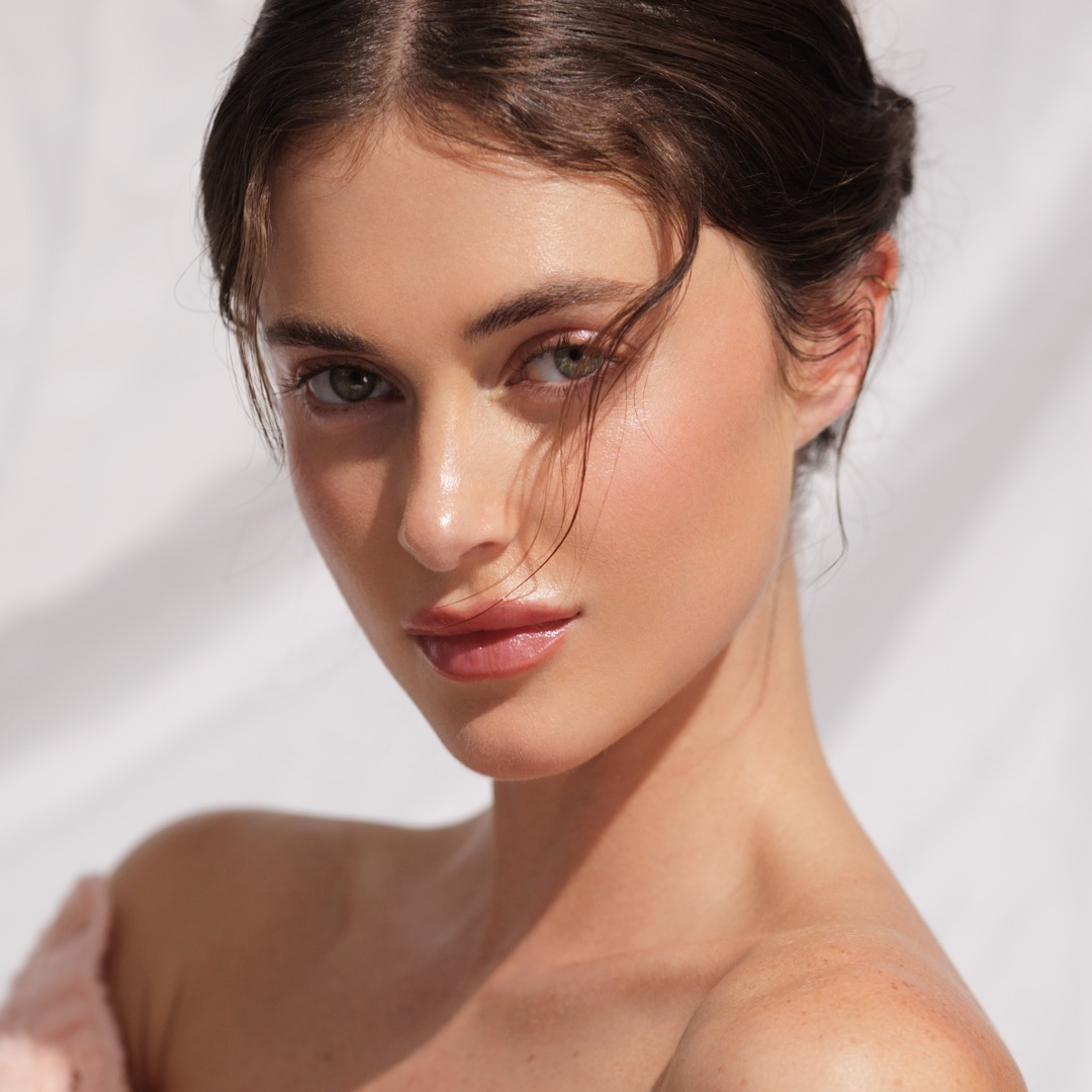 Chloe R