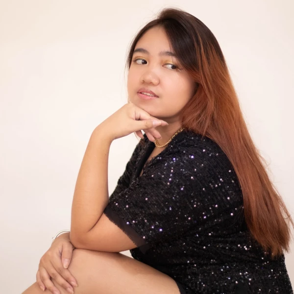 Saffiyah Sheine Flores