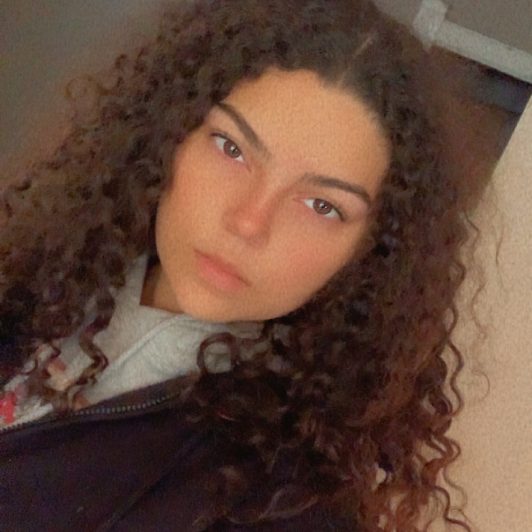 Crystal Cruz