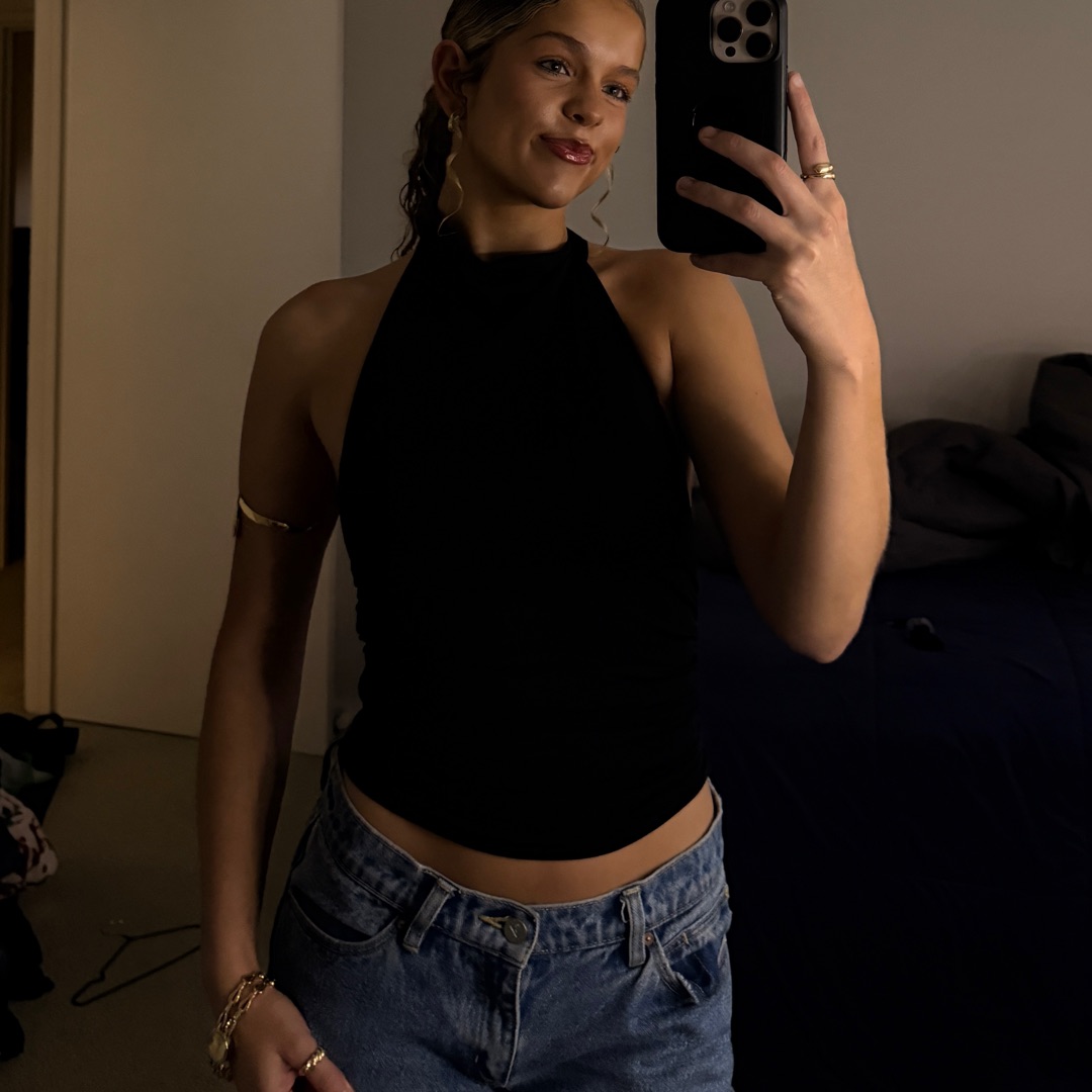Ava Patniotis