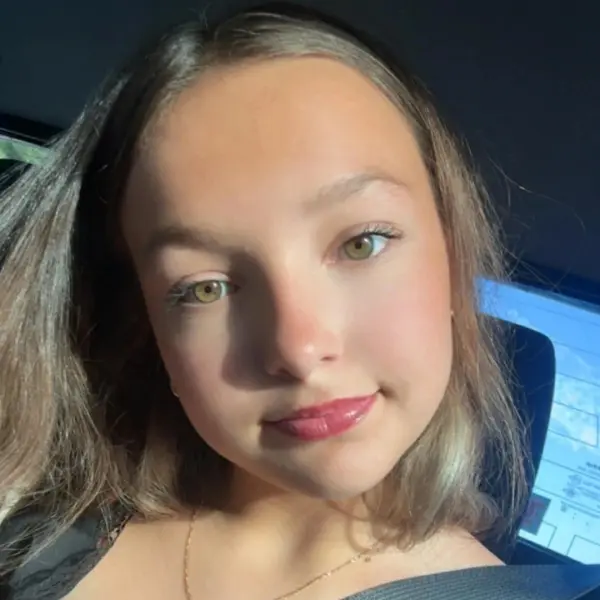 Layla Visnyai