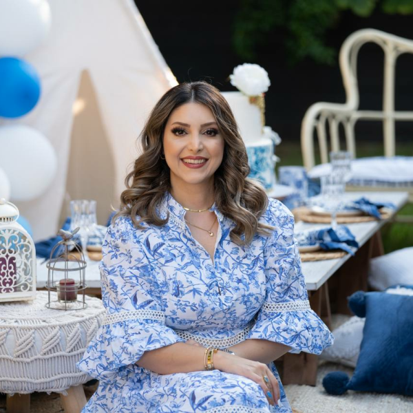 Flora Hadi