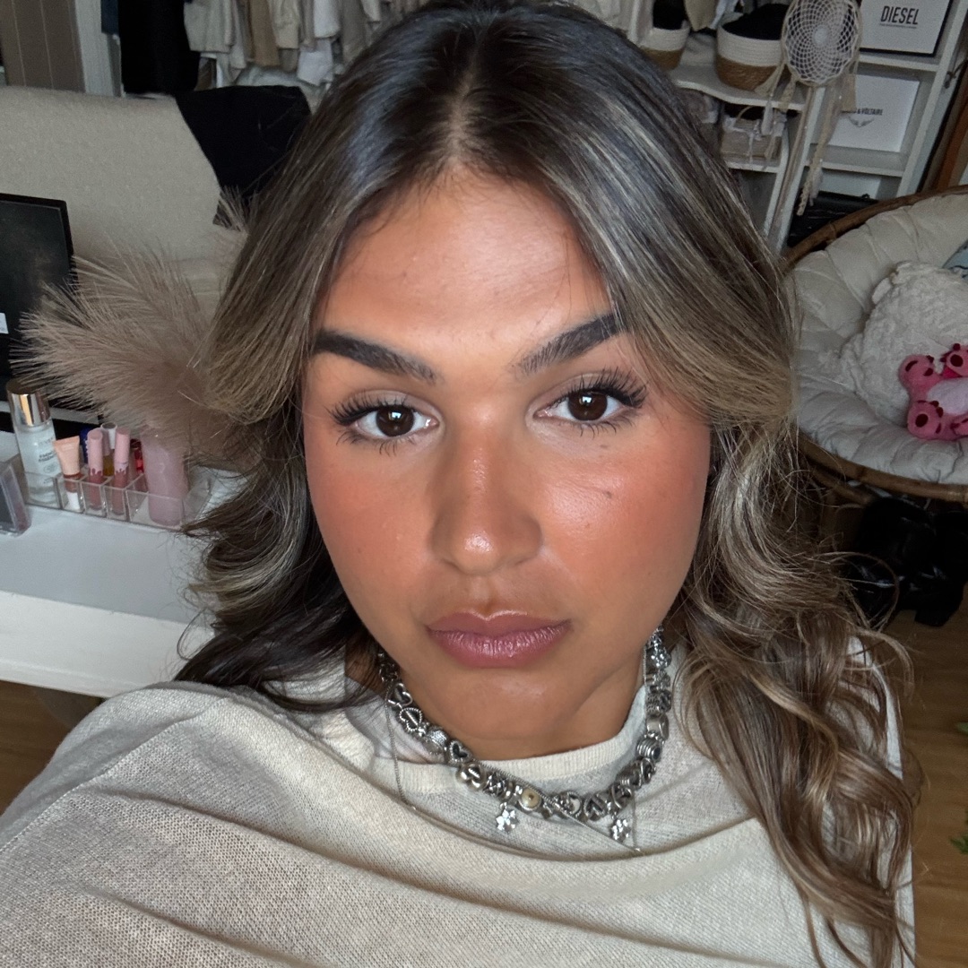 Nadia Petite