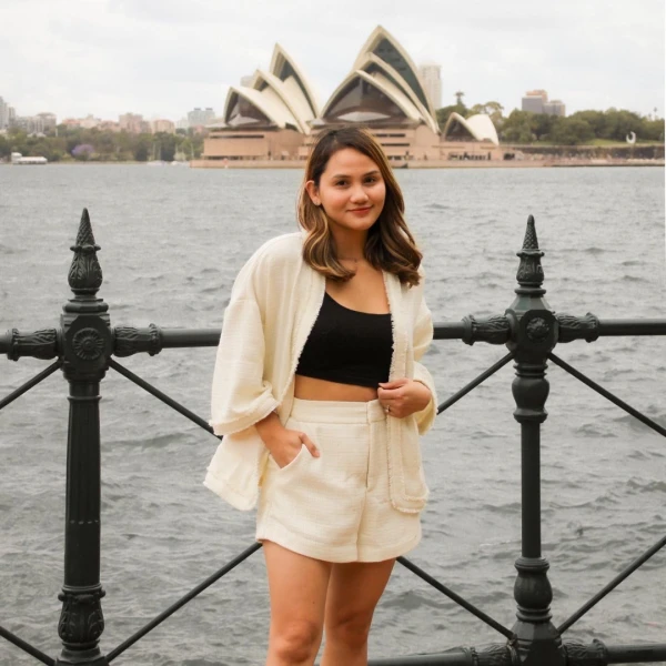 Rhea Dulla