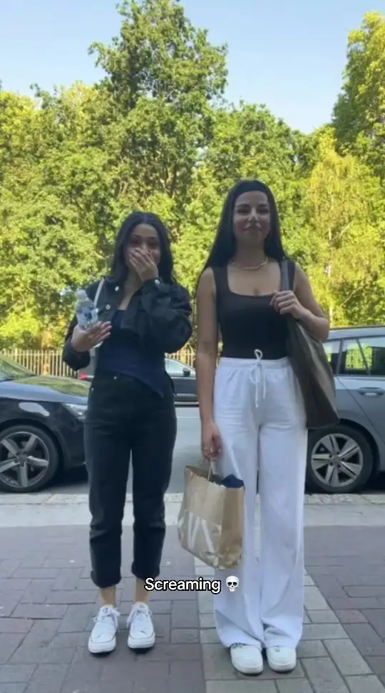 Tiktok post preview 2 from @teneikalouisee