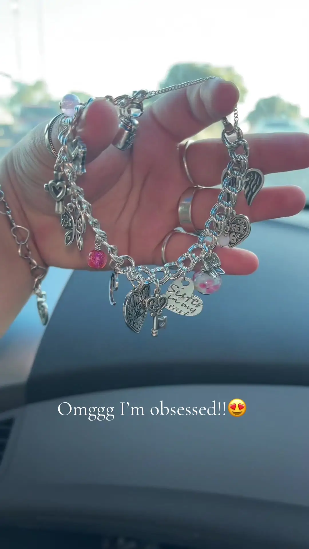 Tiktok post preview 2 from @caprise.sotello