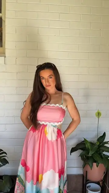 Instagram post preview 2 from eliza_tetley